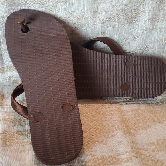Womans Havaianas Polygon Style SW Flip Flops Brown Sz 7 - Picture 7 of 7